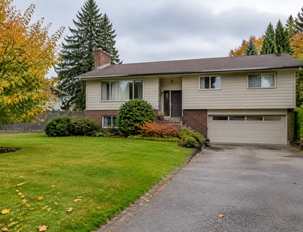 A 1970s detached family home with a big front yard, detached homes for sale in Aldergrove, Langley