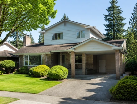 A detached family house with mature evergreens, houses for sale in Newton, Surrey