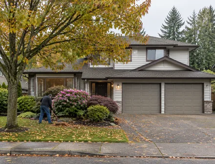 A 1980s 2 storey family home with a mature front garden, detached homes for sale in West Abbotsford